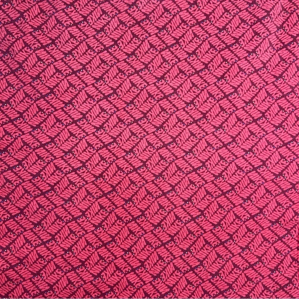 Nike Essentials Red All Over Print Pullover Hoodie Sweatshirt Size Small